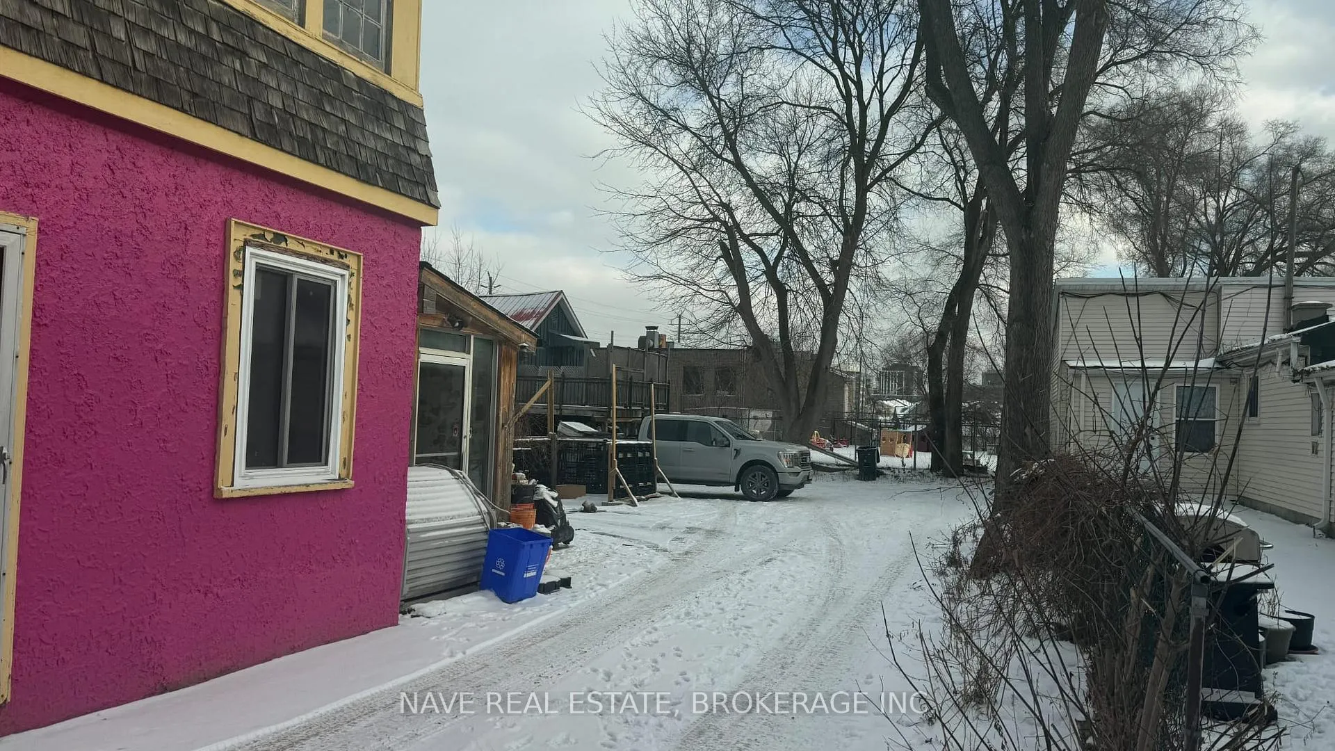 Photo 23 of 13 Main Street S, Newmarket, Central Newmarket — HOMEH