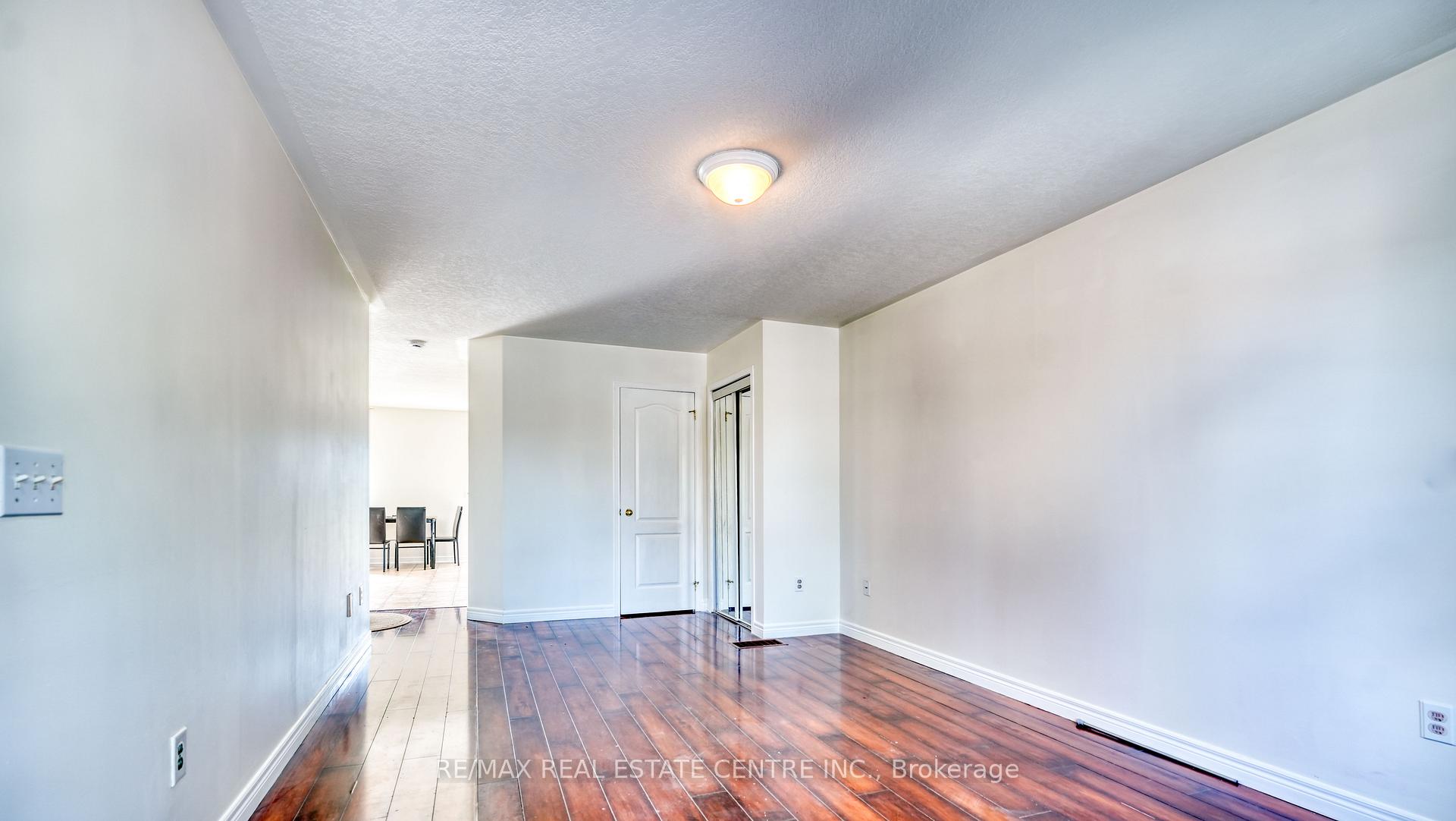 Photo 4 of Unit 108, 800 West Ridge Boulevard, Orillia — HOMEH