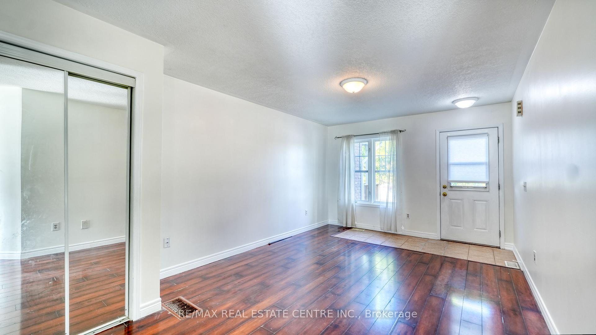 Photo 5 of Unit 108, 800 West Ridge Boulevard, Orillia — HOMEH