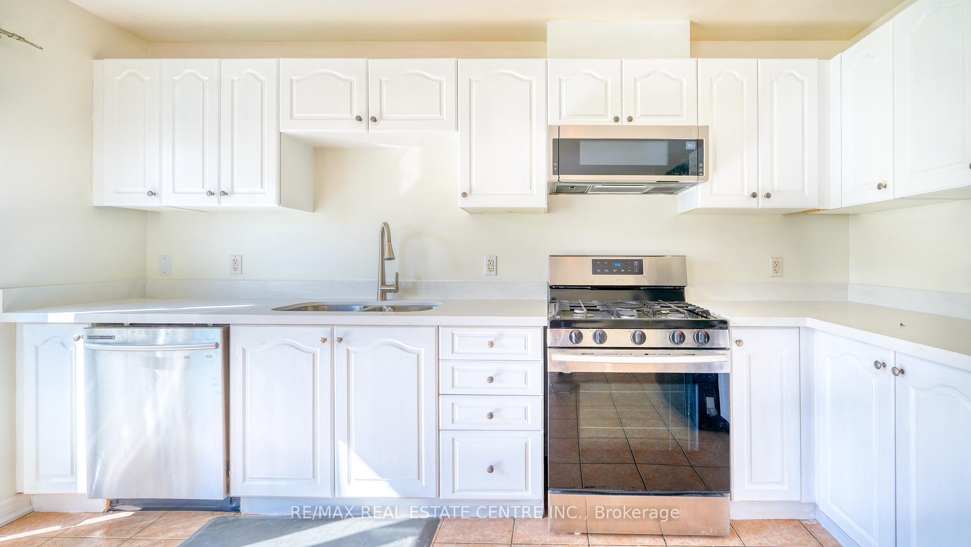 Photo 11 of Unit 108, 800 West Ridge Boulevard, Orillia — HOMEH