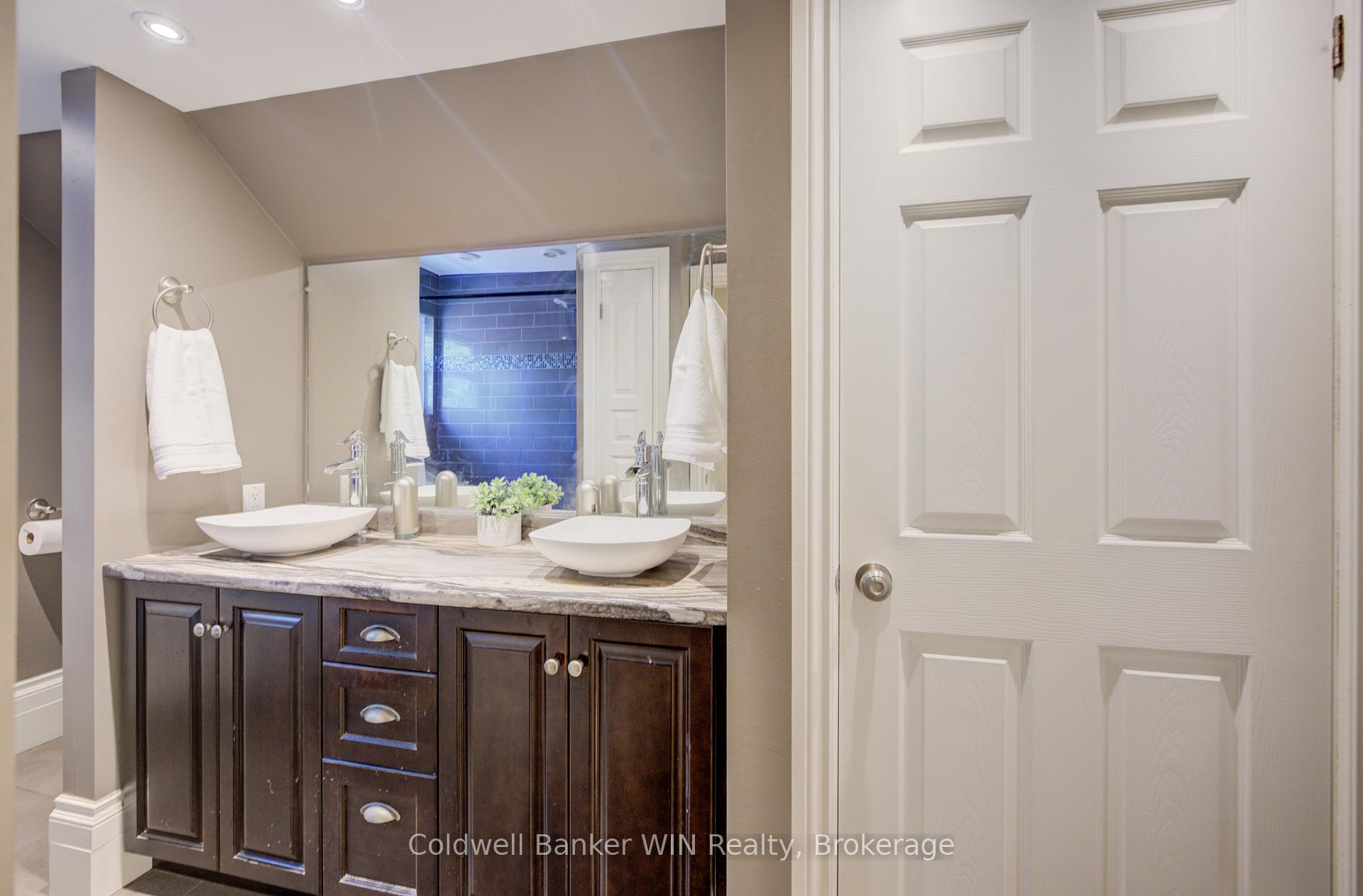 Photo 33 of 230 Minnie Street, North Huron, Wingham — HOMEH