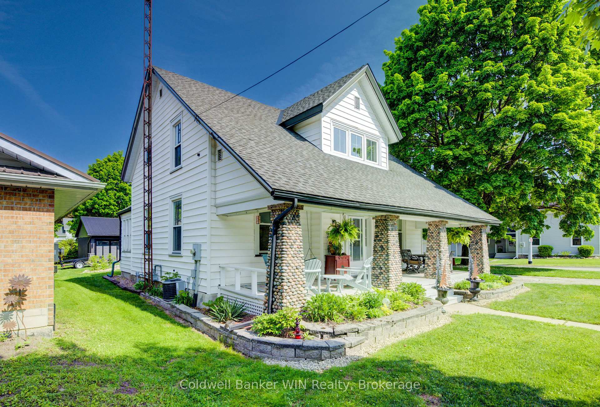 Photo 35 of 230 Minnie Street, North Huron, Wingham — HOMEH