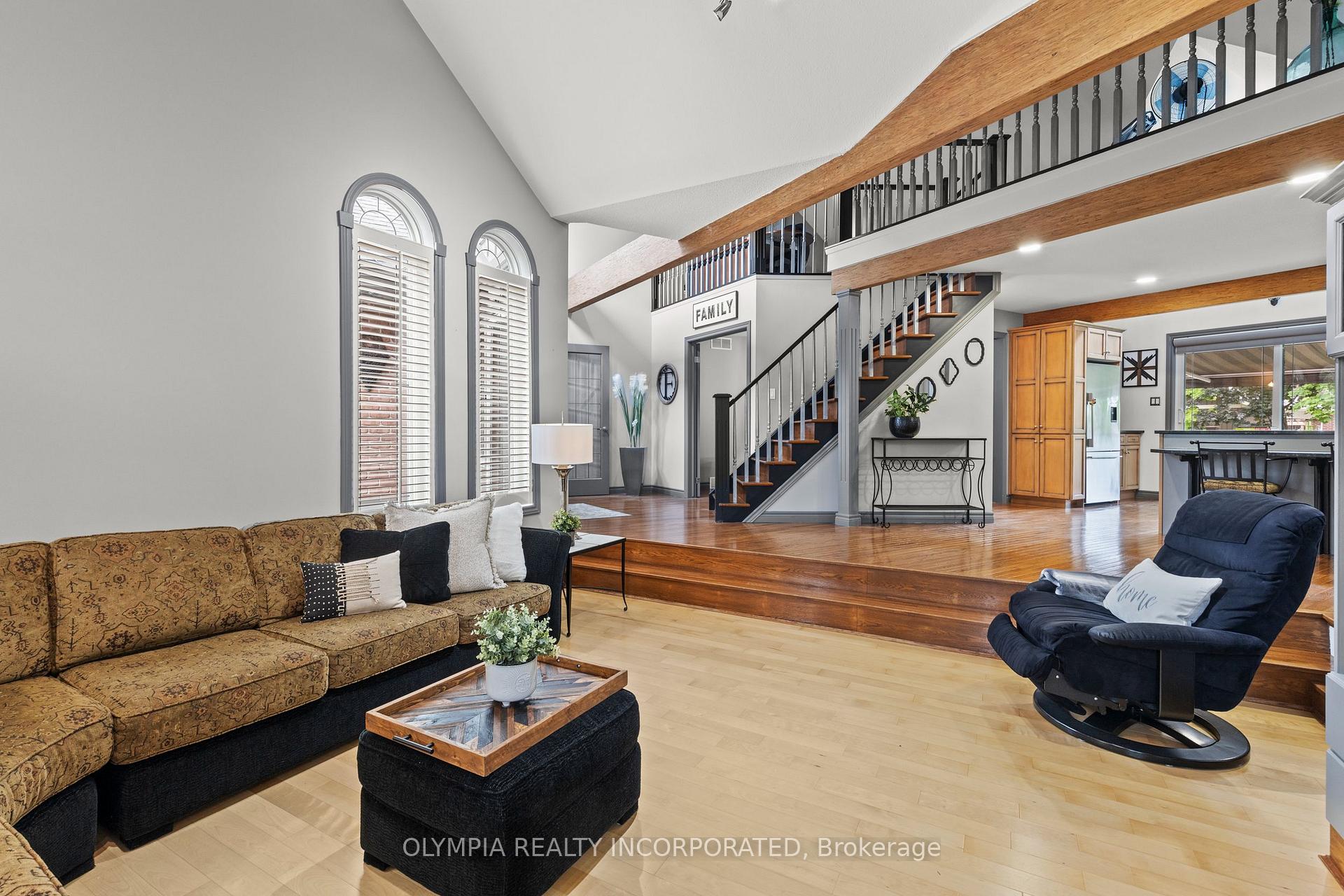 Photo 6 of 8198 Mount Olive Crescent, Niagara Falls, Mt. Carmel — HOMEH
