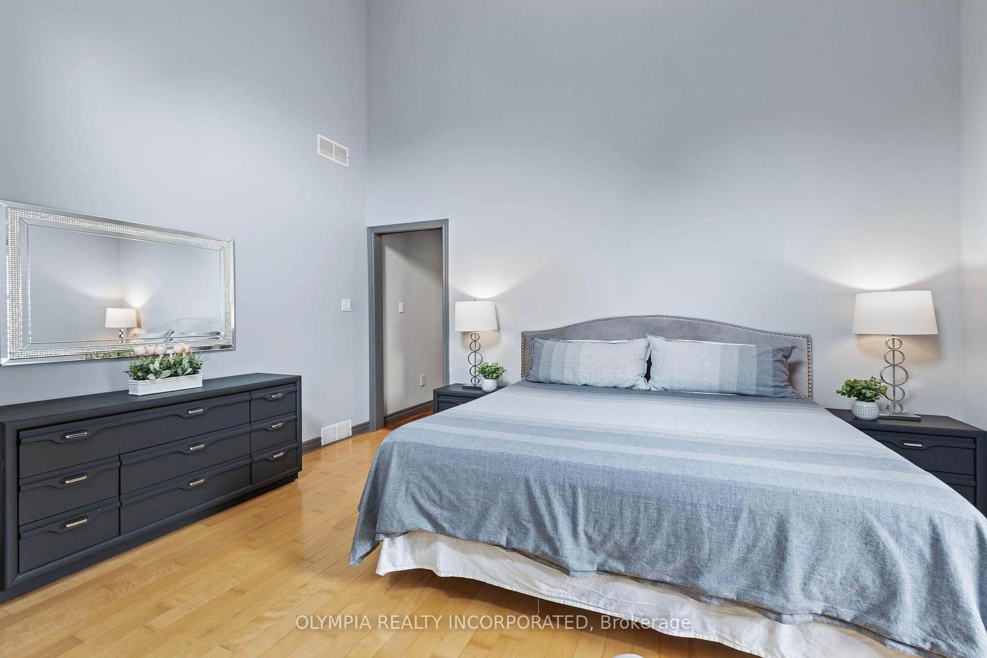 Photo 17 of 8198 Mount Olive Crescent, Niagara Falls, Mt. Carmel — HOMEH