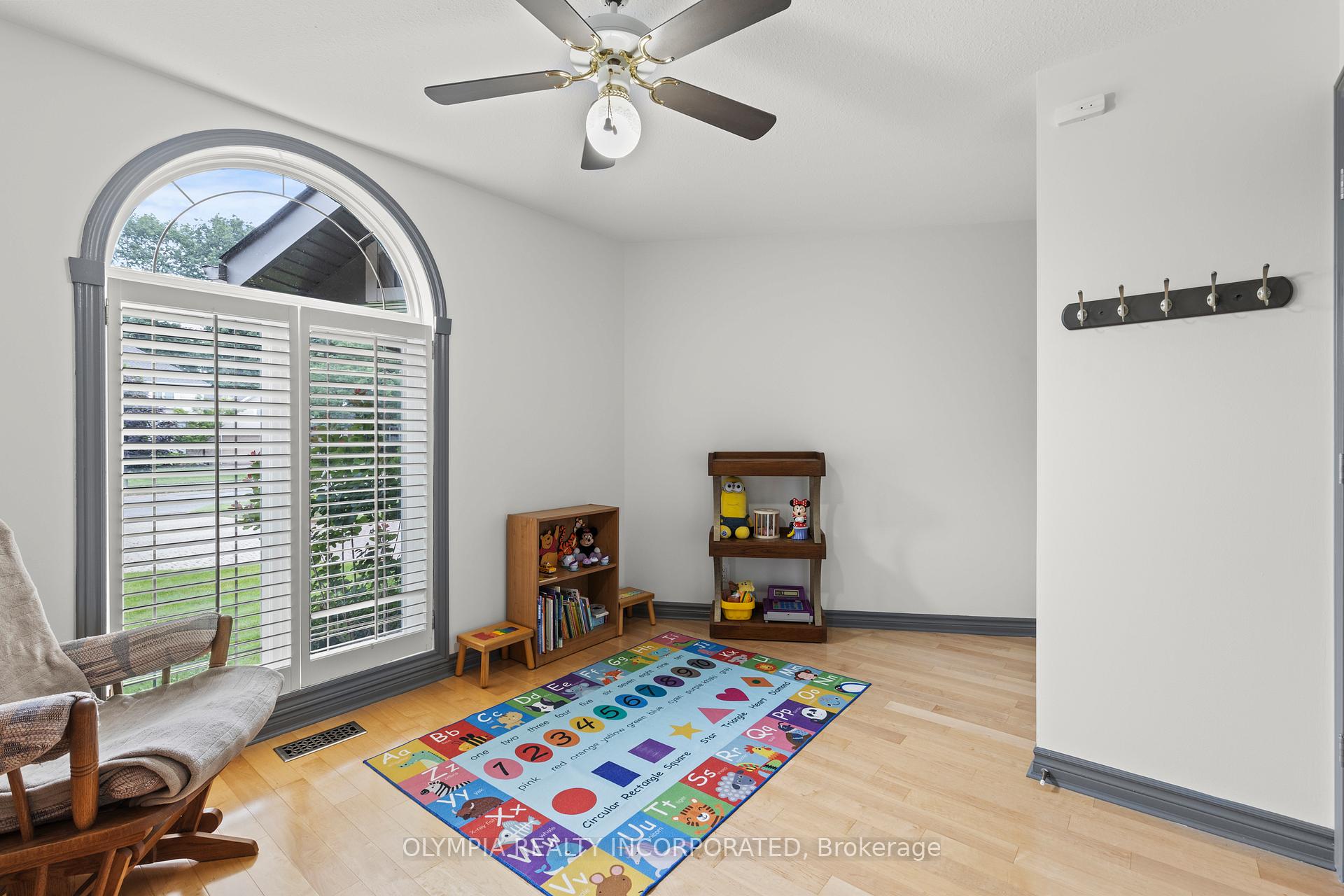 Photo 23 of 8198 Mount Olive Crescent, Niagara Falls, Mt. Carmel — HOMEH