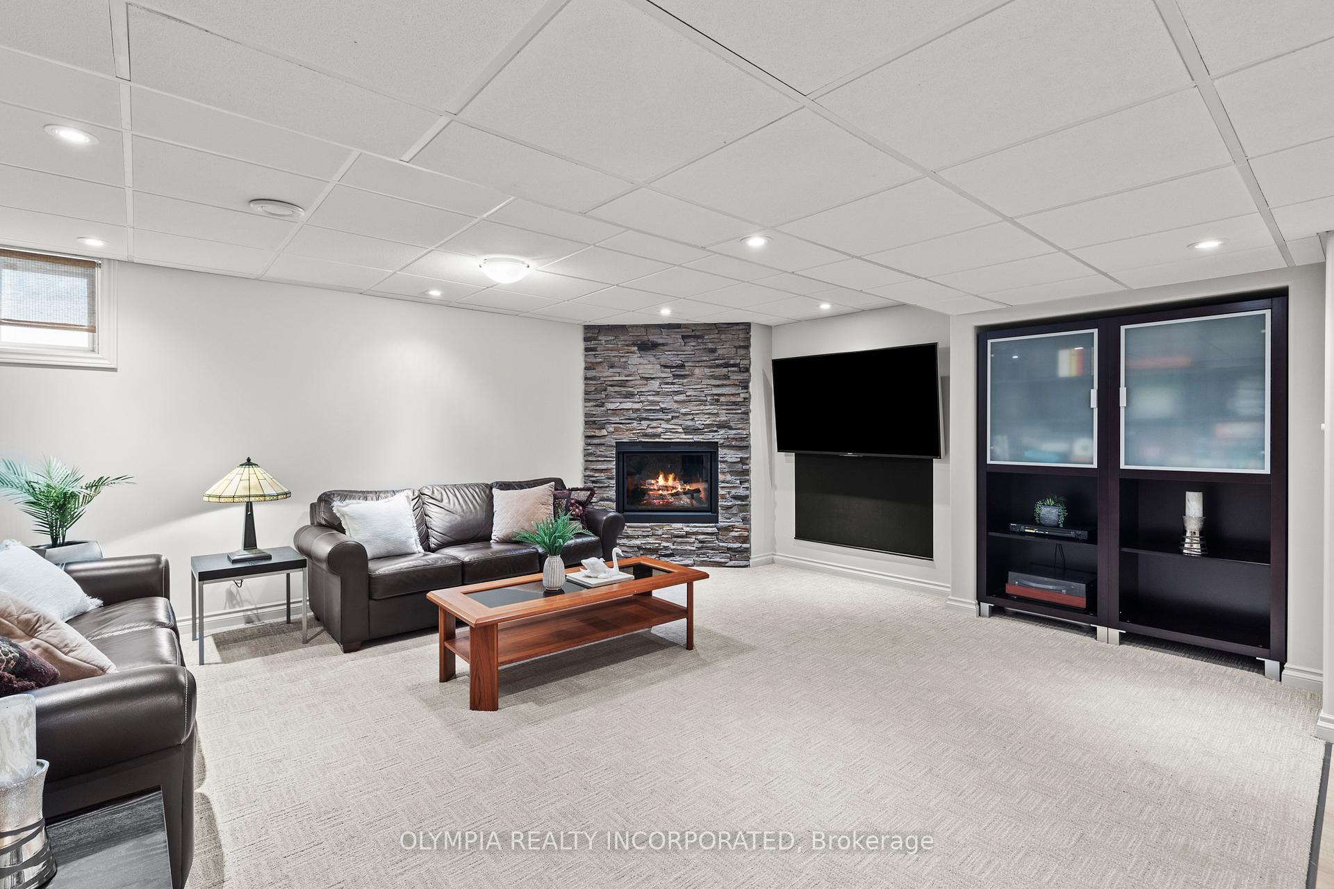 Photo 25 of 8198 Mount Olive Crescent, Niagara Falls, Mt. Carmel — HOMEH