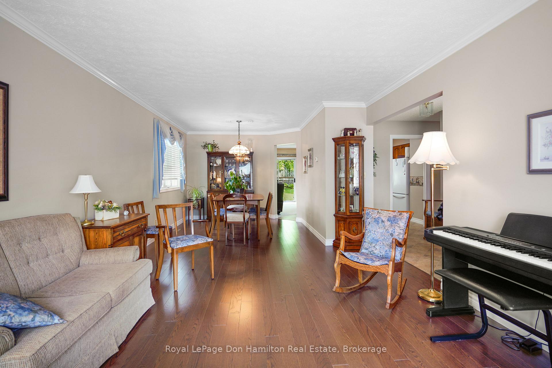 Photo 8 of 605 Maple Avenue N, North Perth, Listowel — HOMEH