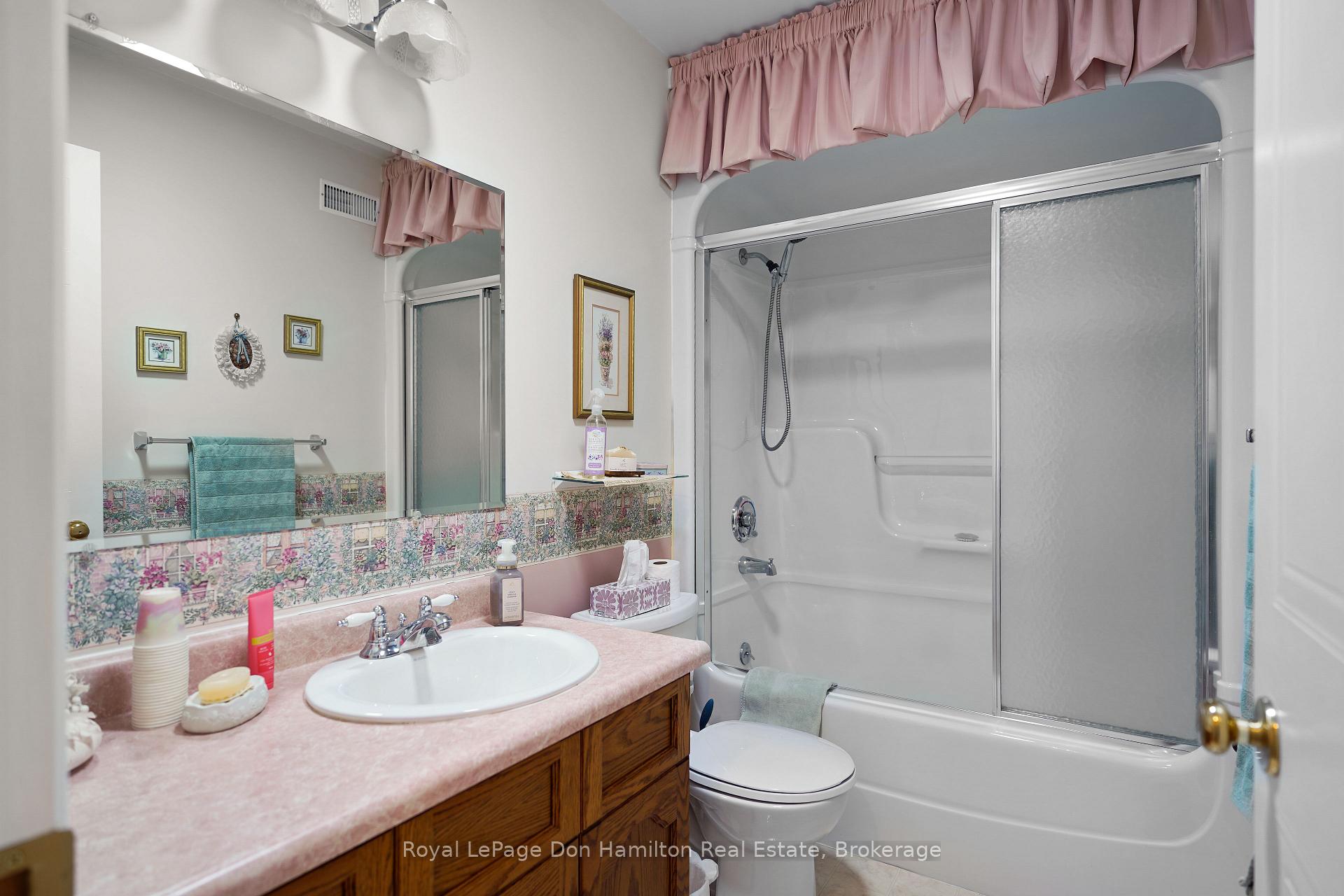 Photo 23 of 605 Maple Avenue N, North Perth, Listowel — HOMEH