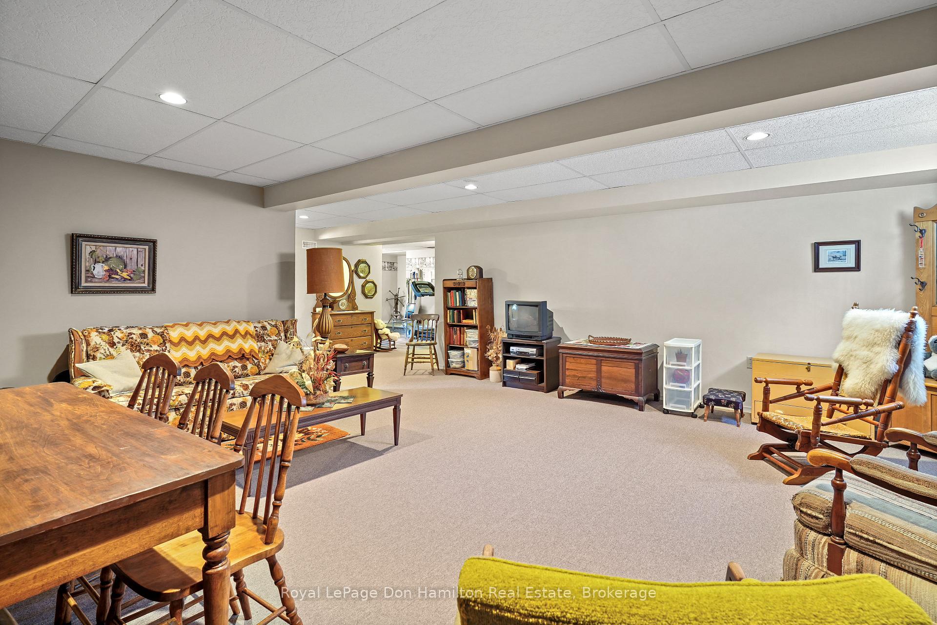 Photo 33 of 605 Maple Avenue N, North Perth, Listowel — HOMEH