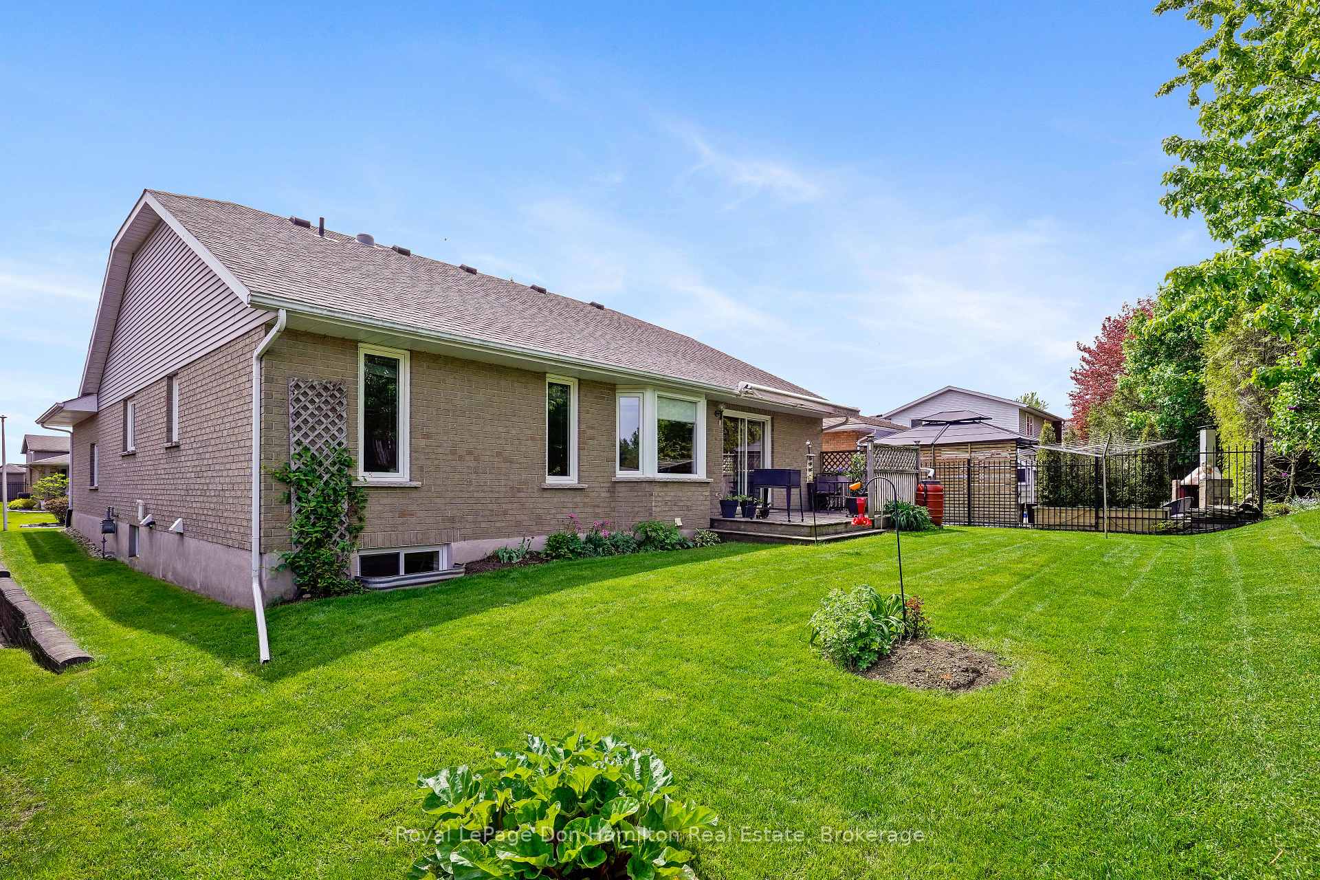 Photo 39 of 605 Maple Avenue N, North Perth, Listowel — HOMEH