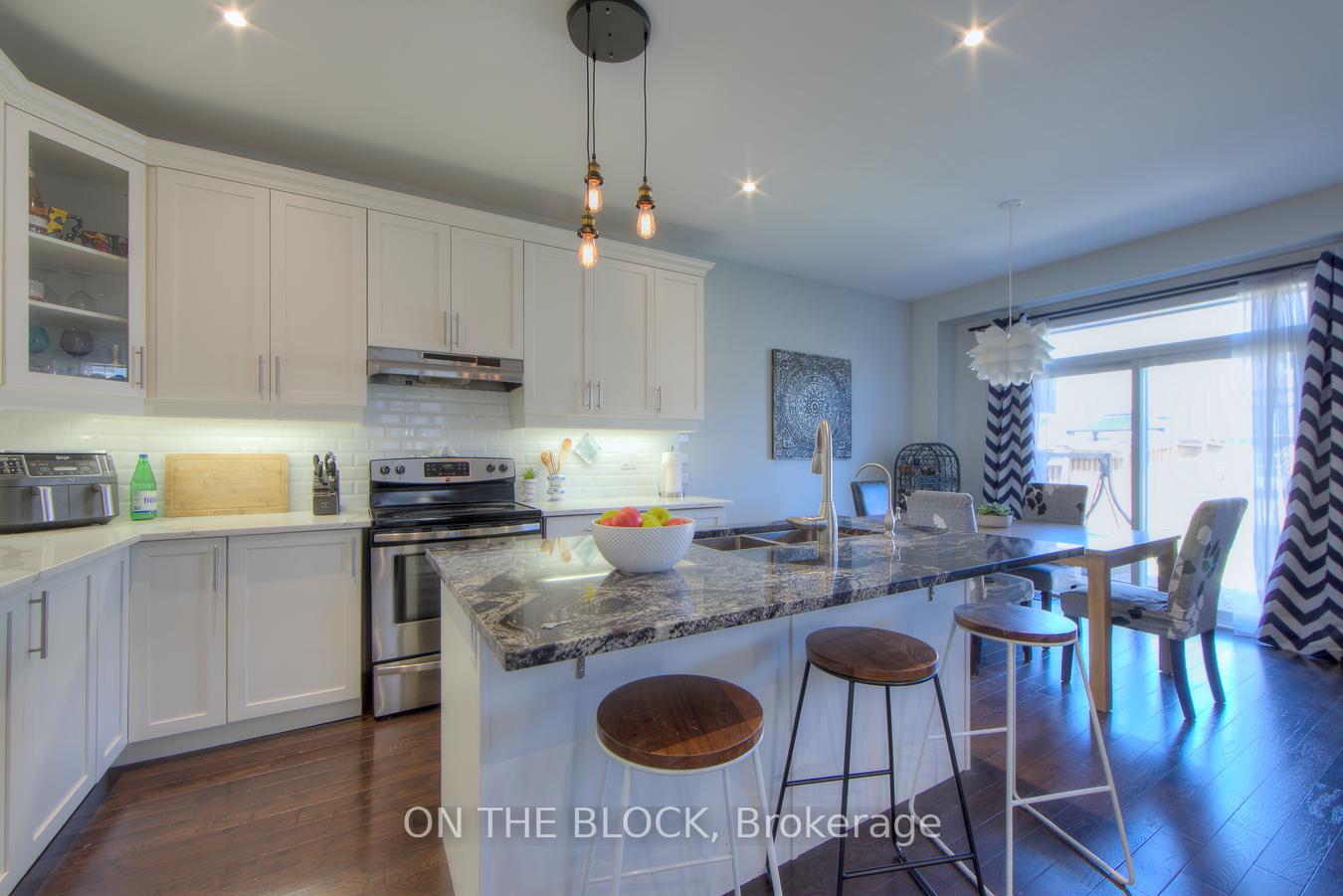Photo 14 of 59 Hawke Crescent, New Tecumseth, Tottenham — HOMEH