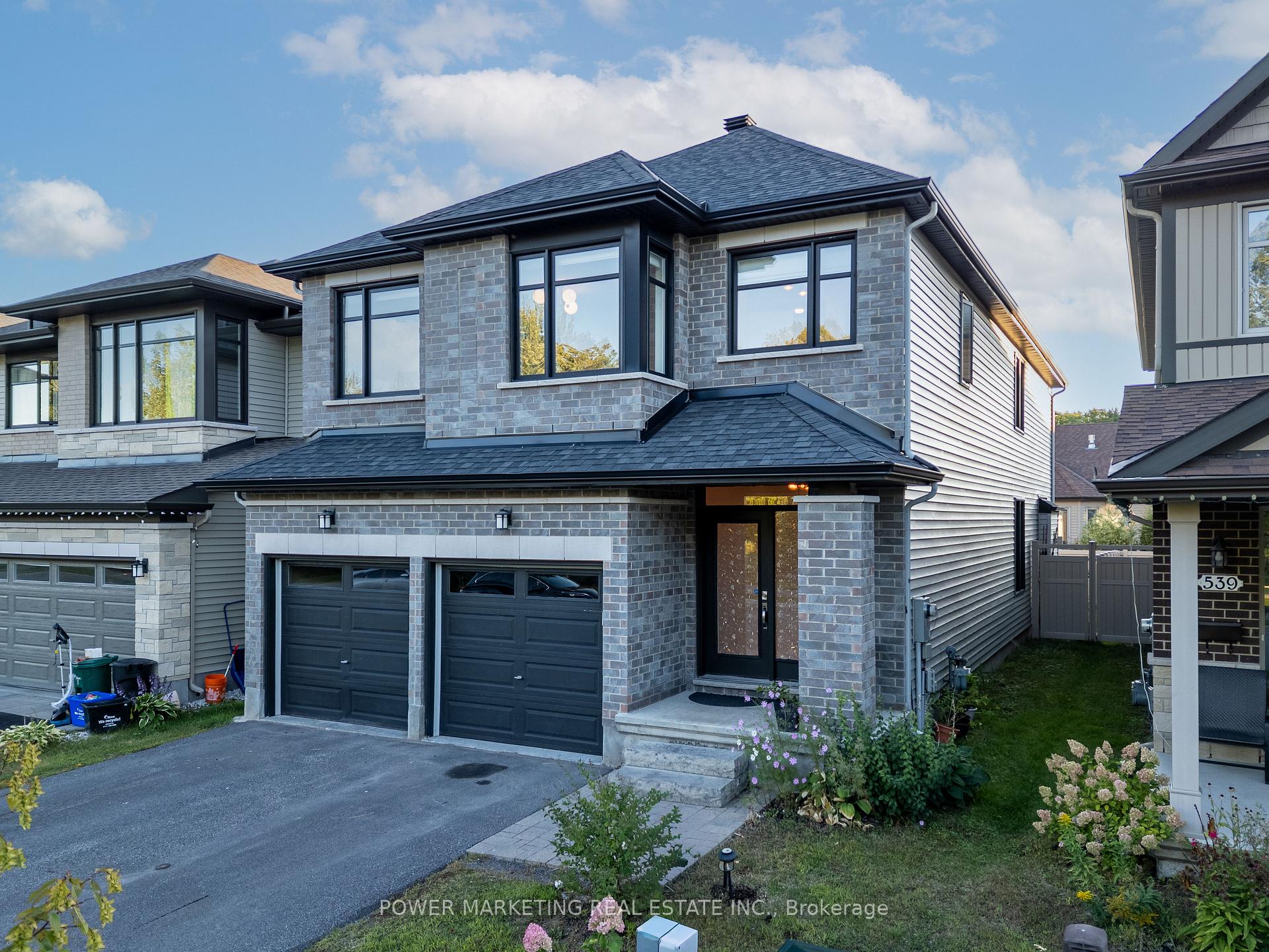 Photo 3 of 537 Compass Street, Ottawa, Mer Bleue/Bradley Estates/Anderson Park — HOMEH