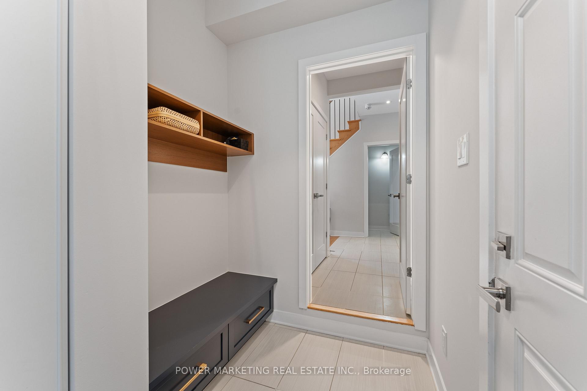 Photo 7 of 537 Compass Street, Ottawa, Mer Bleue/Bradley Estates/Anderson Park — HOMEH