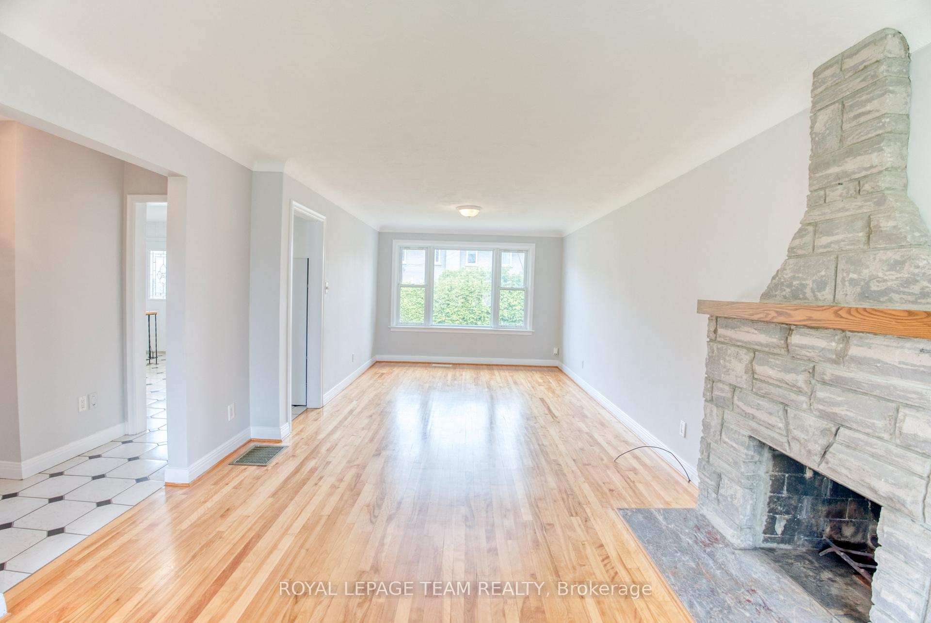 Photo 6 of 53 Drouin Avenue, Ottawa, Overbrook — HOMEH