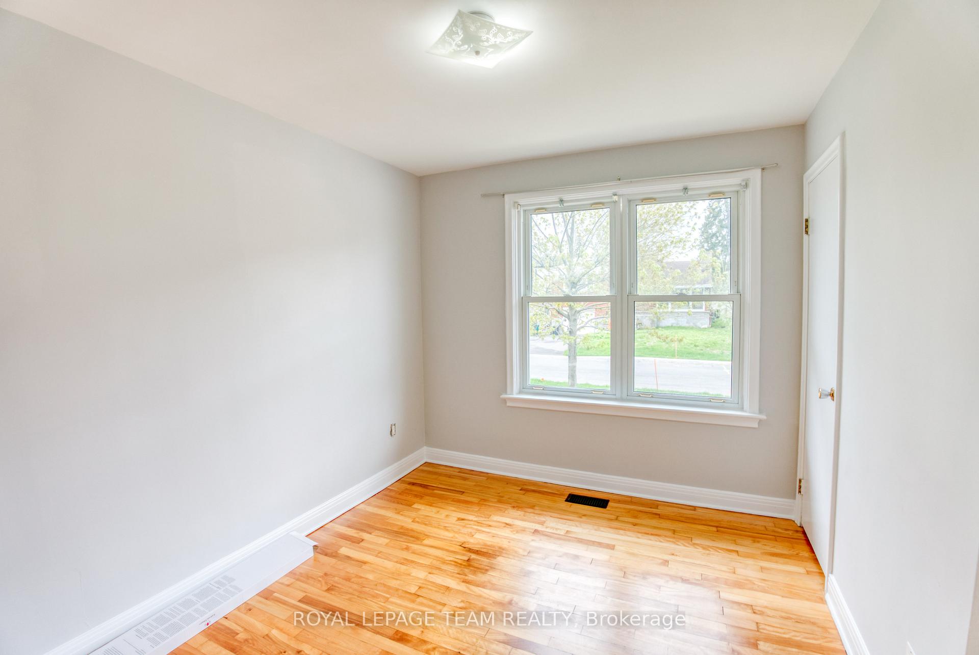 Photo 11 of 53 Drouin Avenue, Ottawa, Overbrook — HOMEH