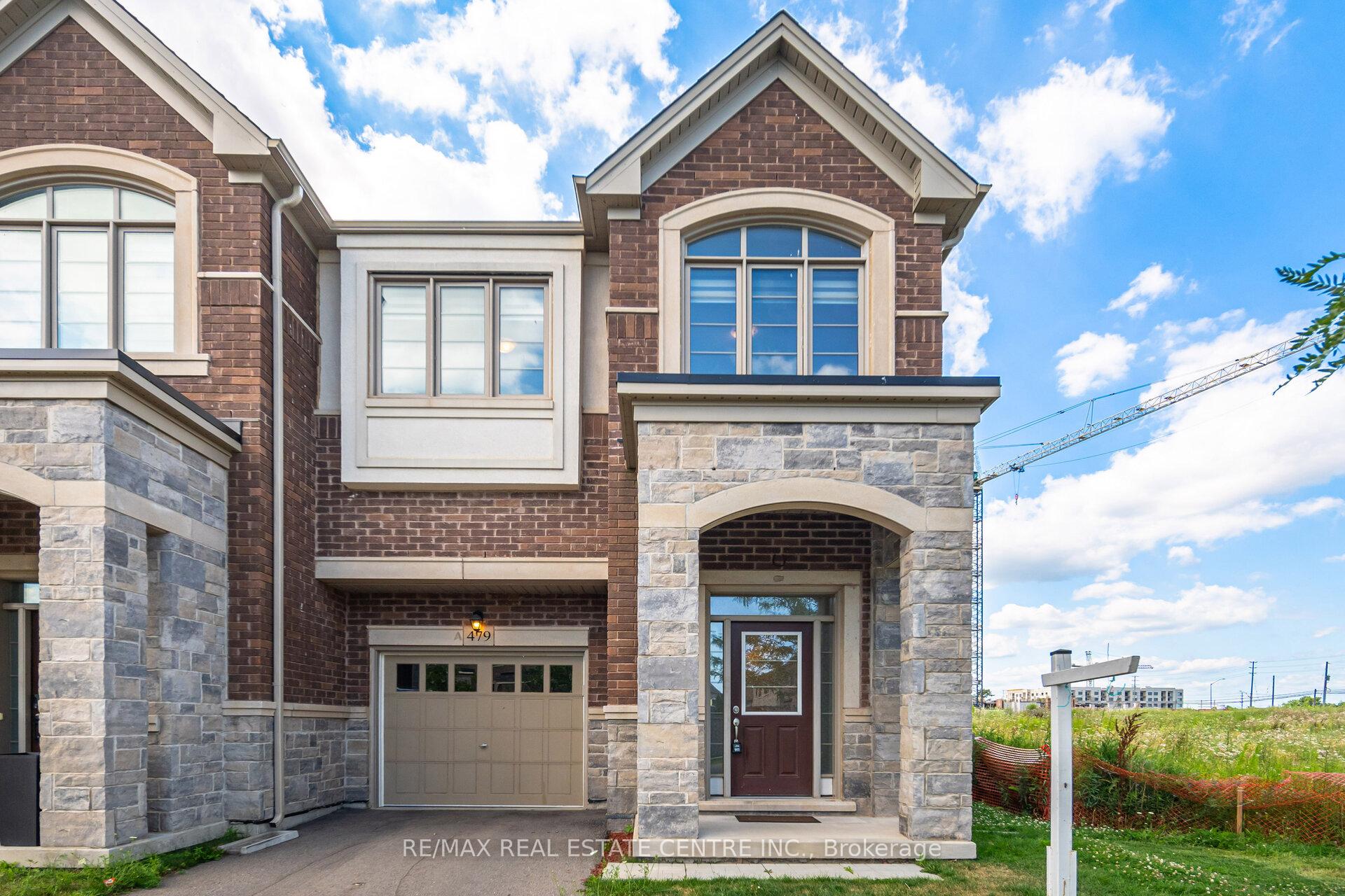 Photo 1 of 479 Izumi Gate, Milton, Ford — HOMEH