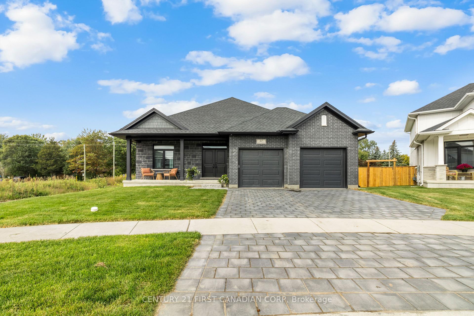 Photo 1 of 27 Spruce Crescent, North Middlesex, Parkhill — HOMEH