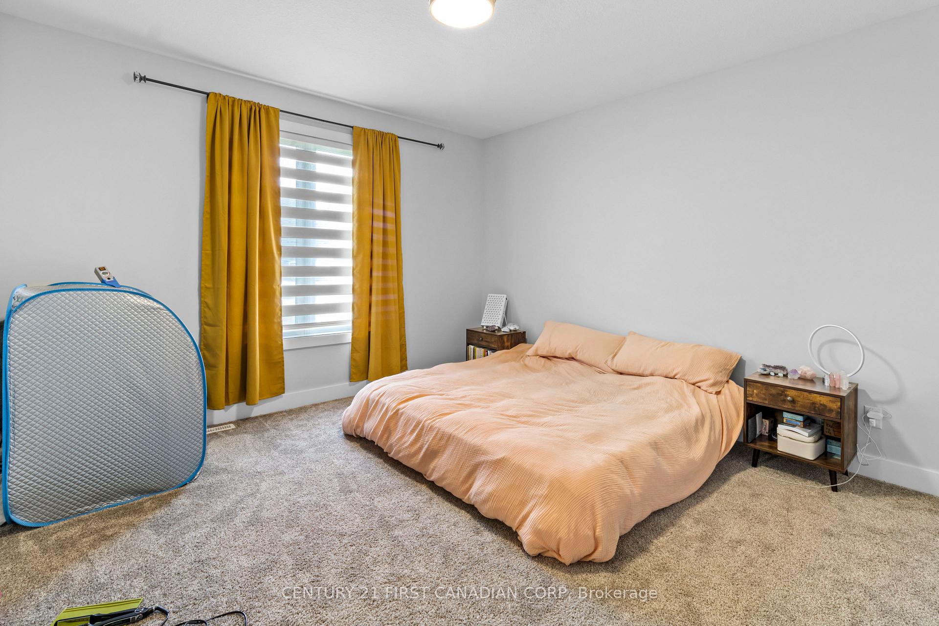 Photo 8 of 27 Spruce Crescent, North Middlesex, Parkhill — HOMEH
