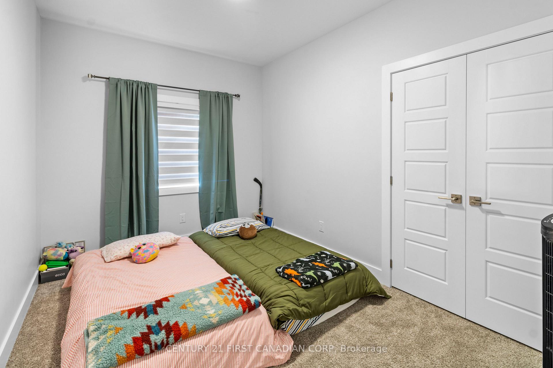 Photo 10 of 27 Spruce Crescent, North Middlesex, Parkhill — HOMEH