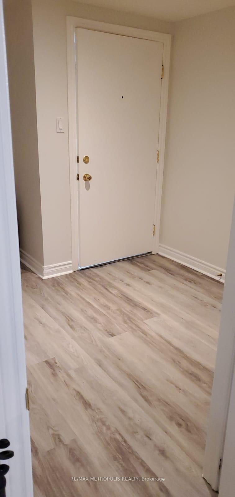 Photo 10 of Unit Bsmt, 101 Golden Tulip Crescent, Markham, Cachet — HOMEH