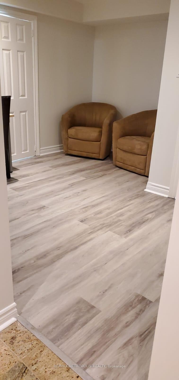 Photo 13 of Unit Bsmt, 101 Golden Tulip Crescent, Markham, Cachet — HOMEH