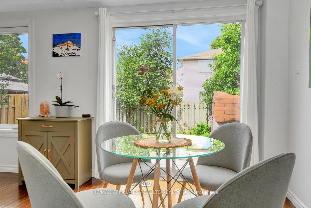 Photo 15 of 1626 Tache Way, Ottawa, Fallingbrook/Pineridge — HOMEH