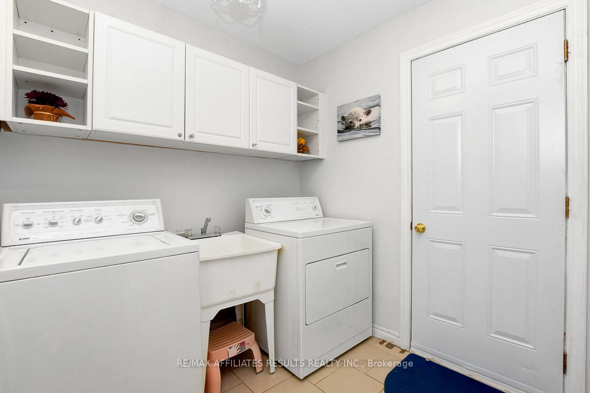 Photo 19 of 1626 Tache Way, Ottawa, Fallingbrook/Pineridge — HOMEH