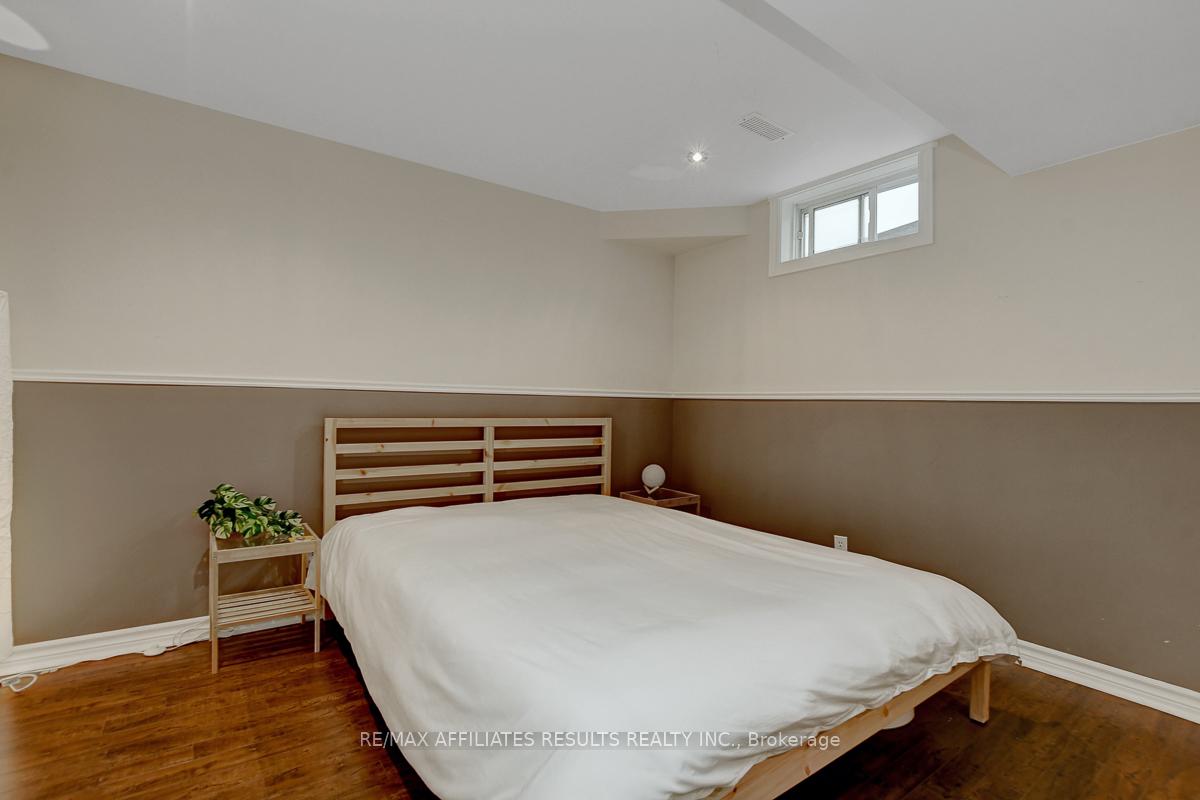 Photo 37 of 1626 Tache Way, Ottawa, Fallingbrook/Pineridge — HOMEH