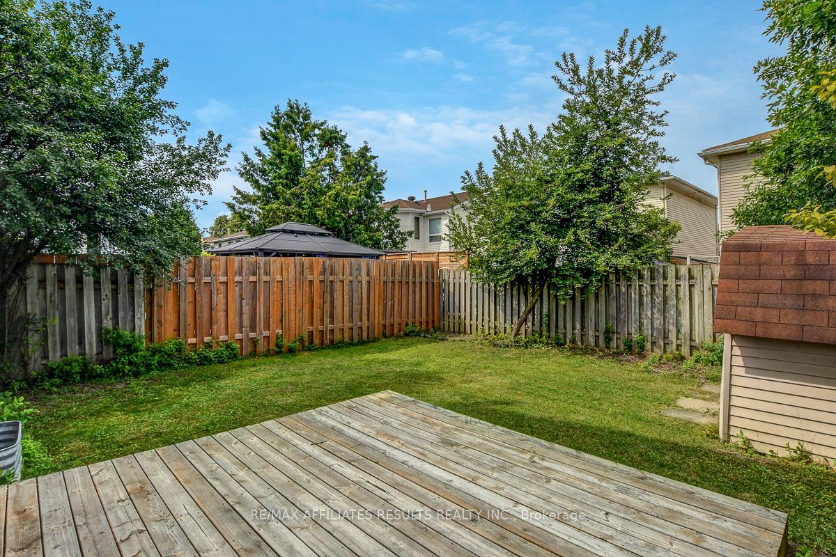 Photo 42 of 1626 Tache Way, Ottawa, Fallingbrook/Pineridge — HOMEH