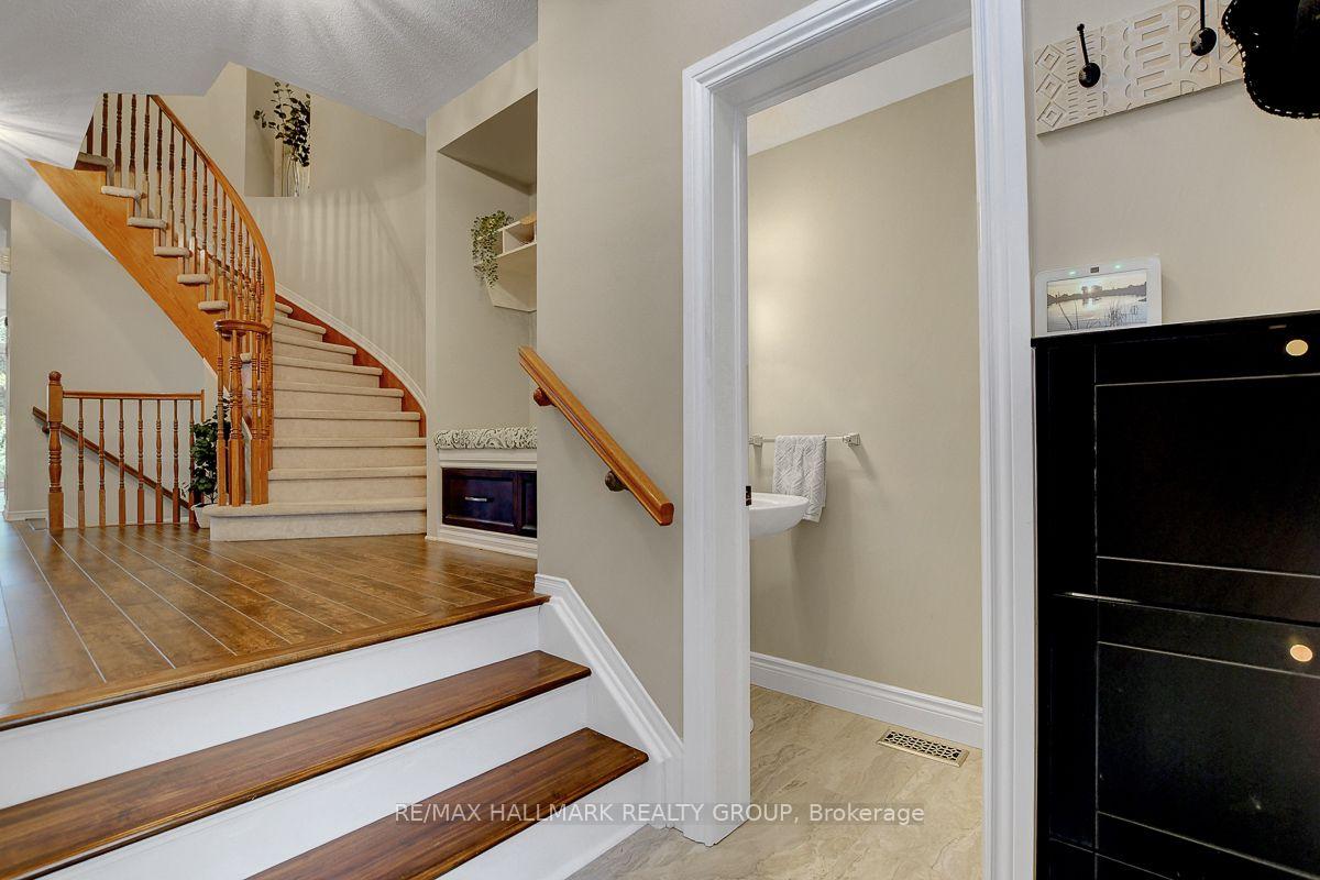 Photo 2 of 230 Greenridge Street, Ottawa, Chapel Hill — HOMEH