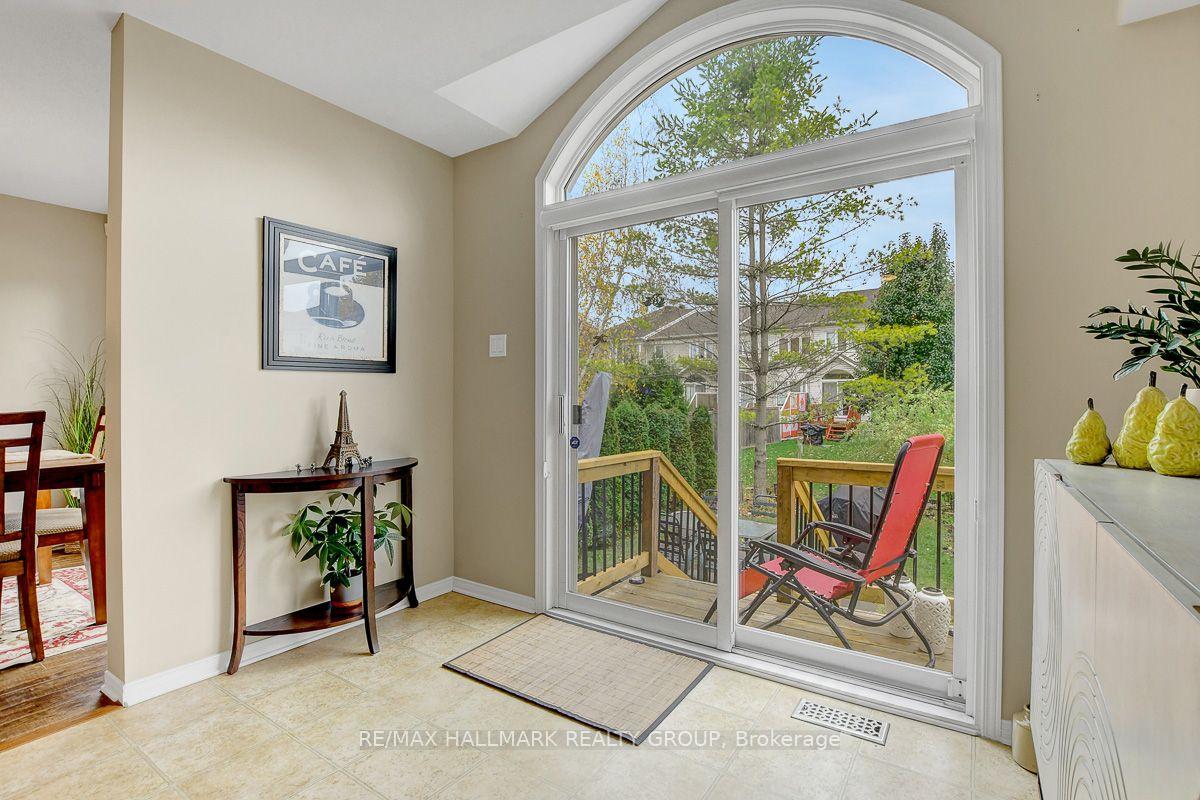 Photo 11 of 230 Greenridge Street, Ottawa, Chapel Hill — HOMEH