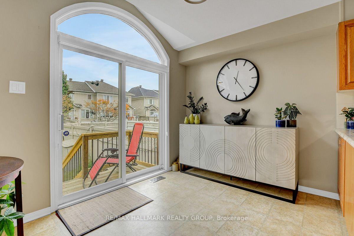 Photo 12 of 230 Greenridge Street, Ottawa, Chapel Hill — HOMEH