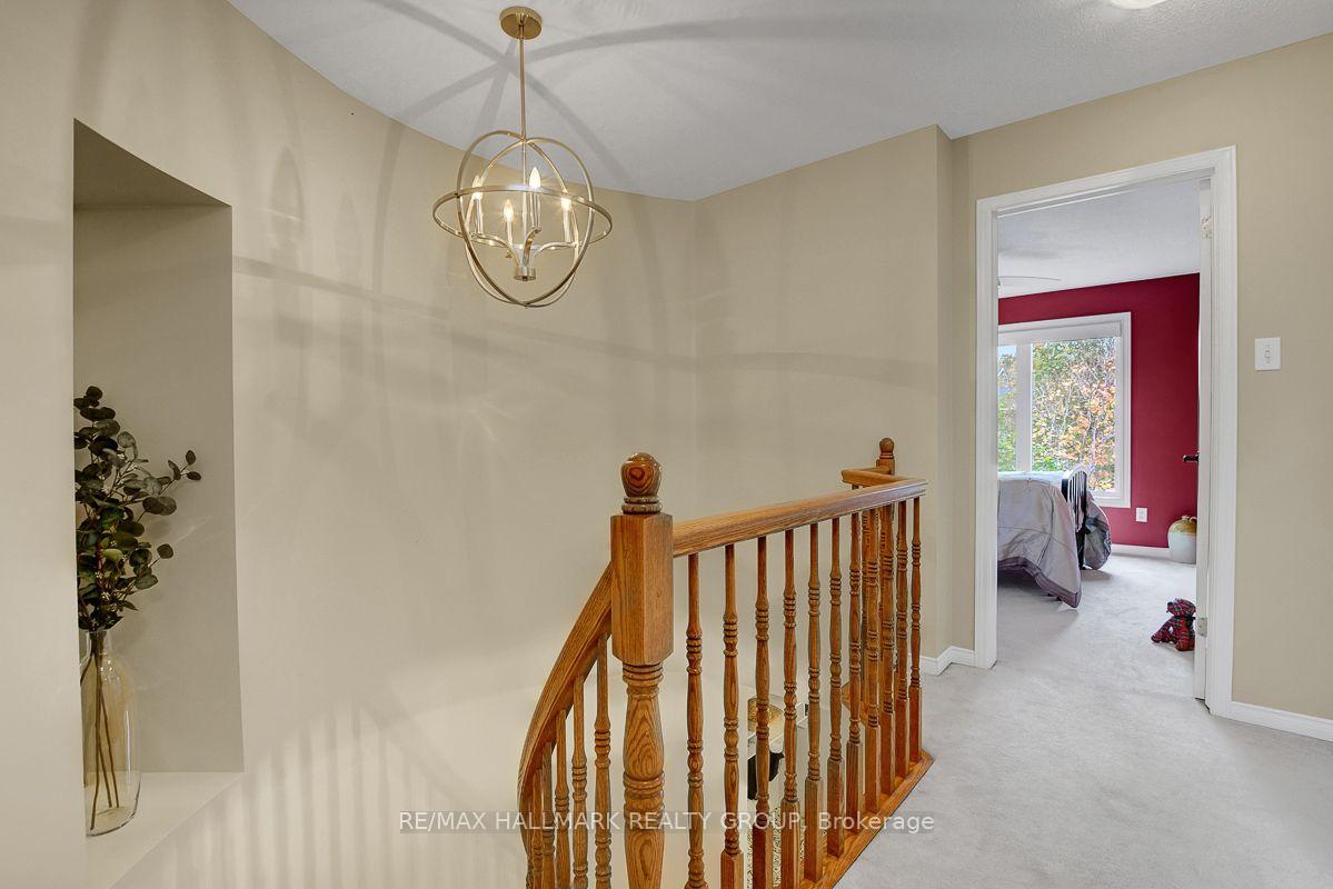 Photo 18 of 230 Greenridge Street, Ottawa, Chapel Hill — HOMEH