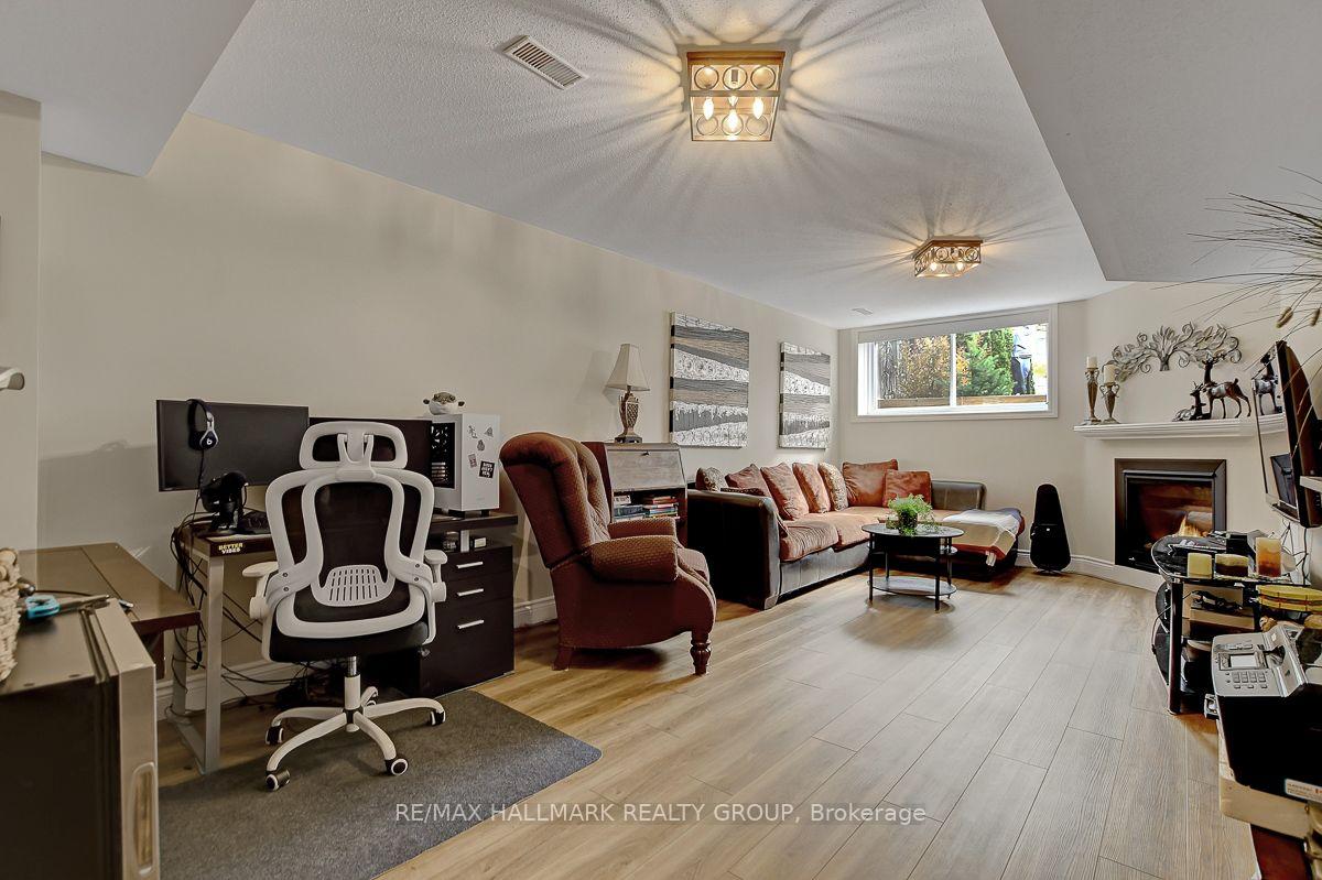 Photo 26 of 230 Greenridge Street, Ottawa, Chapel Hill — HOMEH