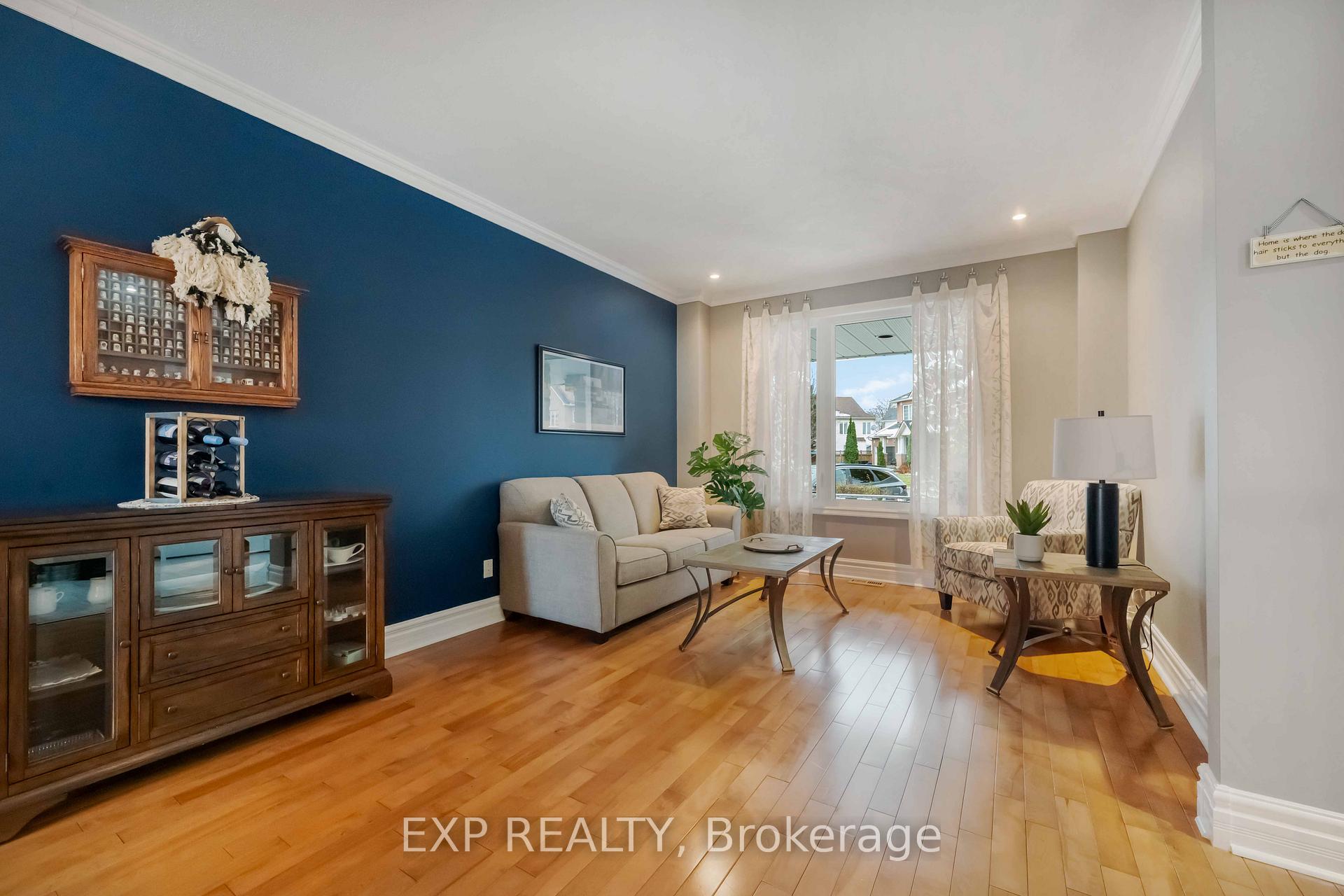 Photo 4 of 2095 Avebury Drive, Ottawa, Avalon East — HOMEH