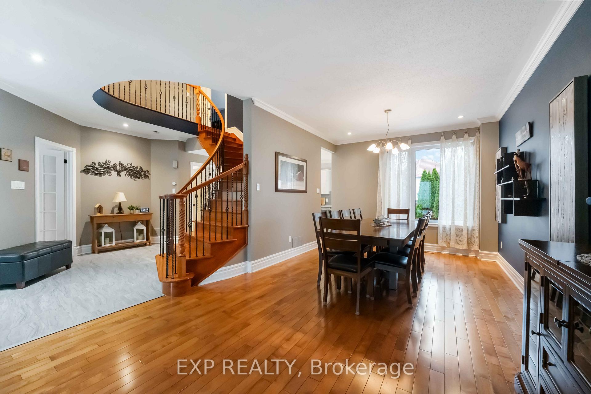 Photo 7 of 2095 Avebury Drive, Ottawa, Avalon East — HOMEH