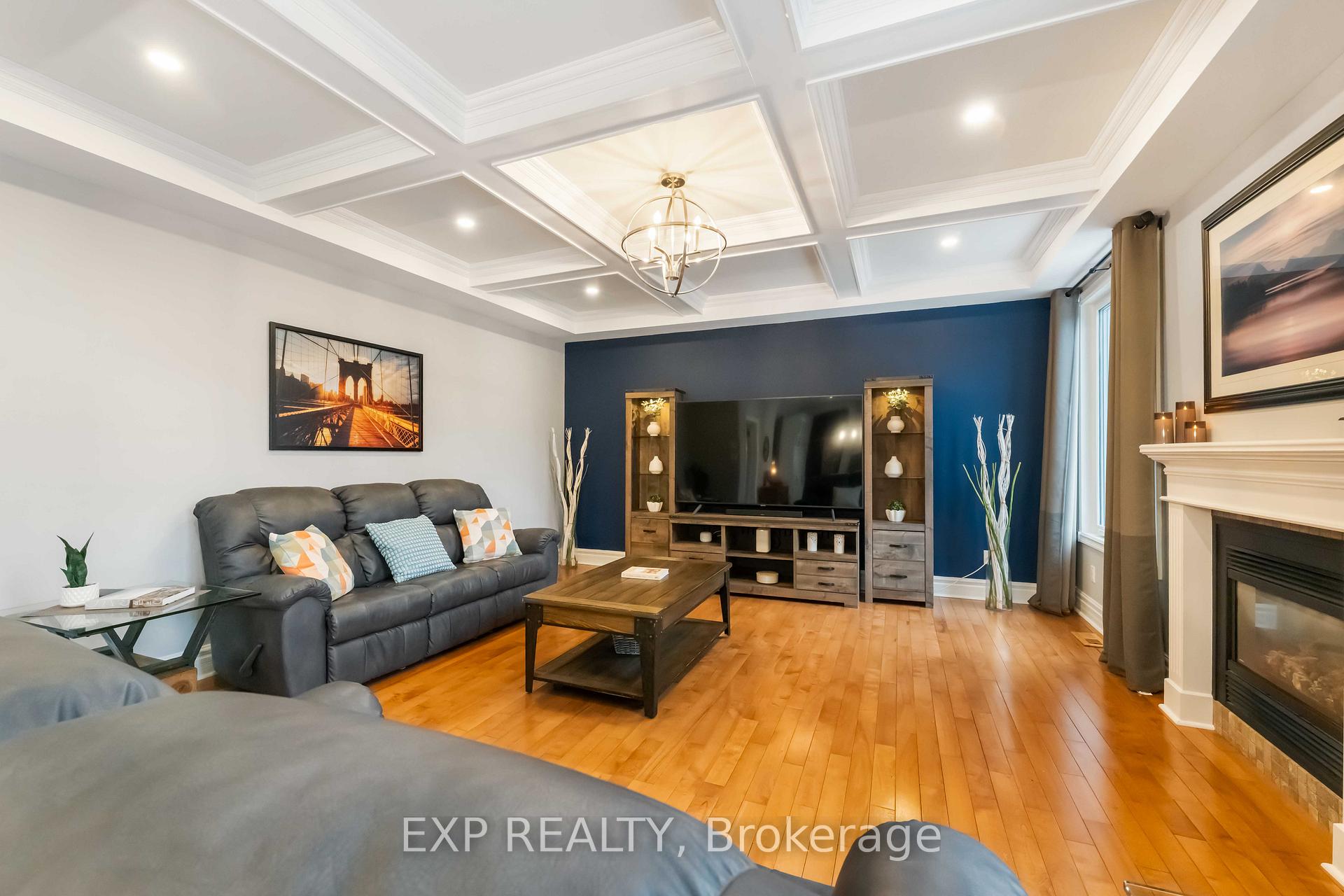 Photo 8 of 2095 Avebury Drive, Ottawa, Avalon East — HOMEH