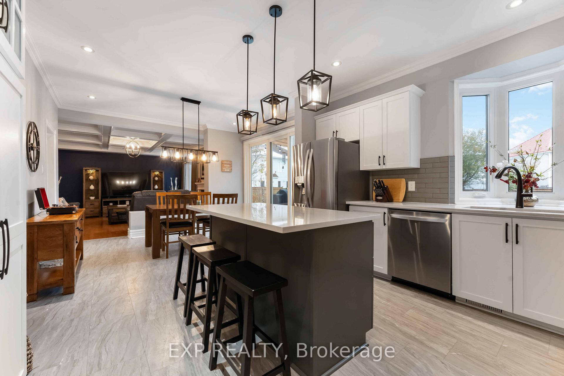 Photo 10 of 2095 Avebury Drive, Ottawa, Avalon East — HOMEH