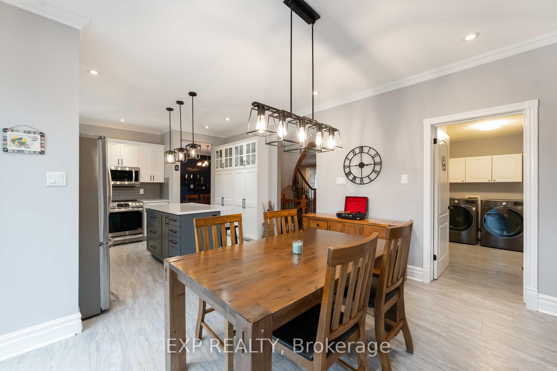Photo 13 of 2095 Avebury Drive, Ottawa, Avalon East — HOMEH