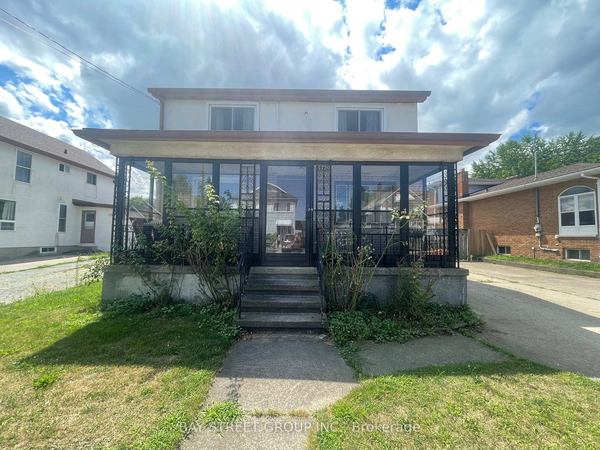 Photo 1 of 5720 Peer Street, Niagara Falls, Dorchester — HOMEH