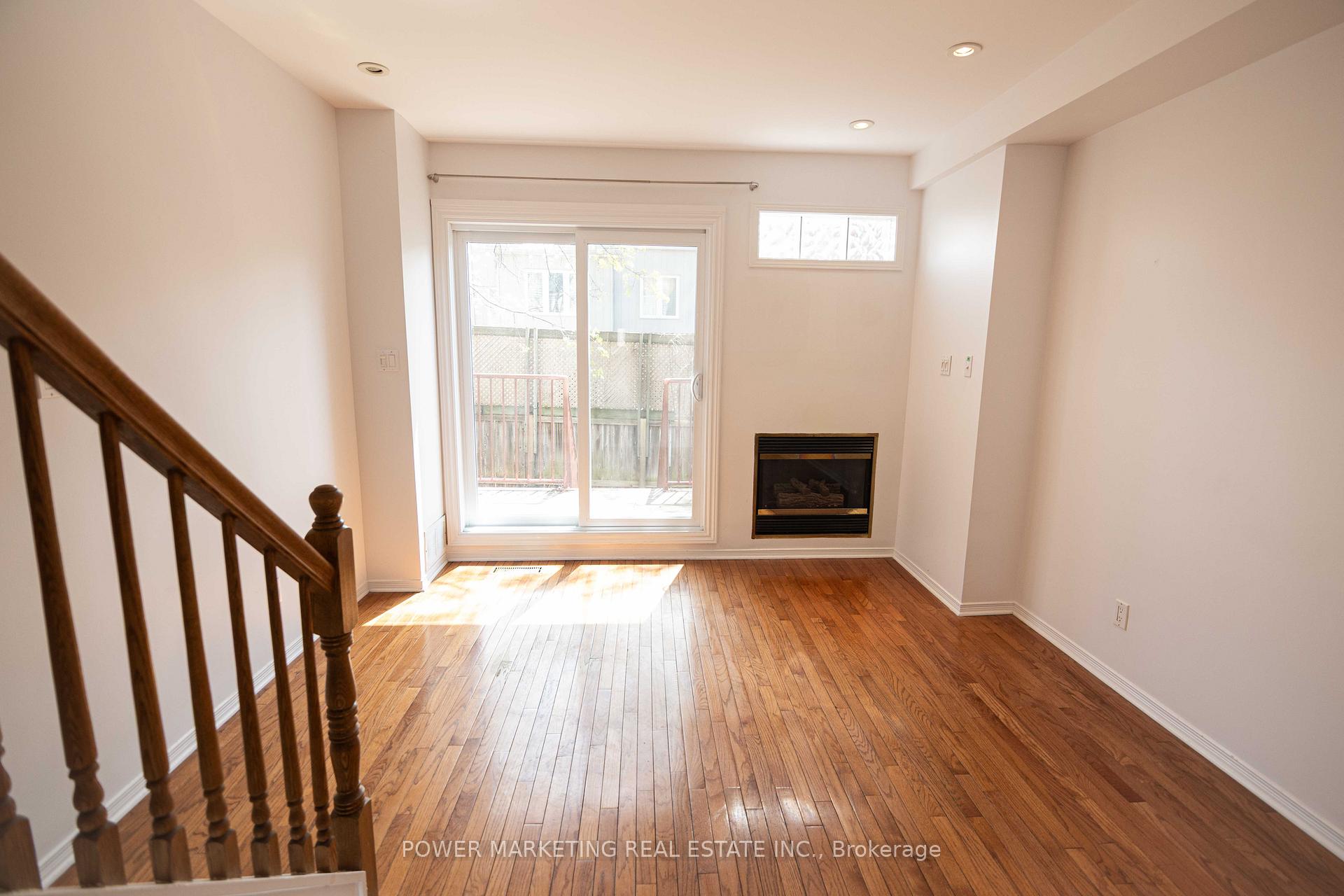 Photo 6 of Unit D, 40 Maclaren Street, Ottawa, Ottawa Centre/Golden Triangle — HOMEH