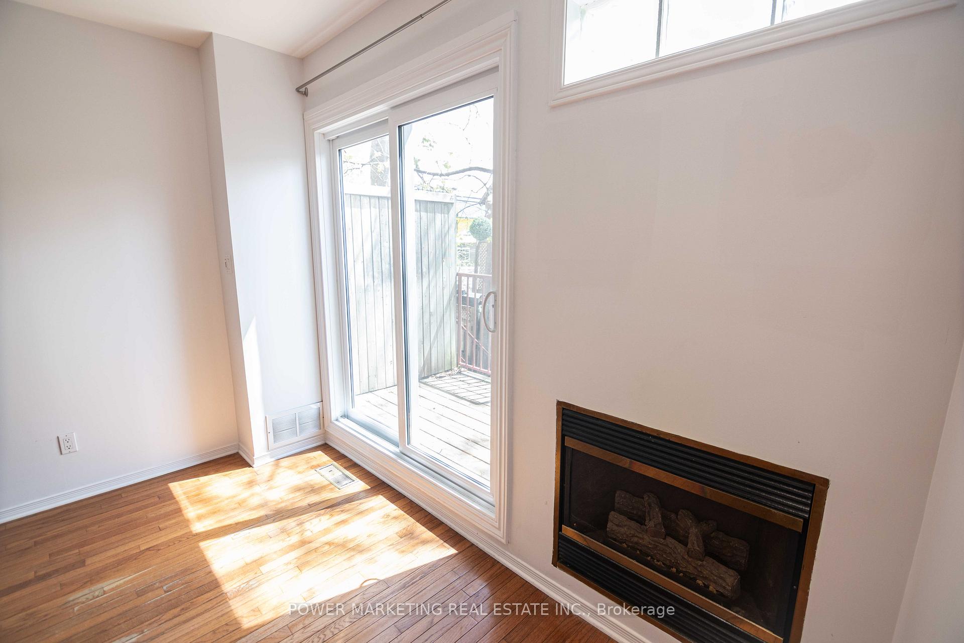 Photo 7 of Unit D, 40 Maclaren Street, Ottawa, Ottawa Centre/Golden Triangle — HOMEH