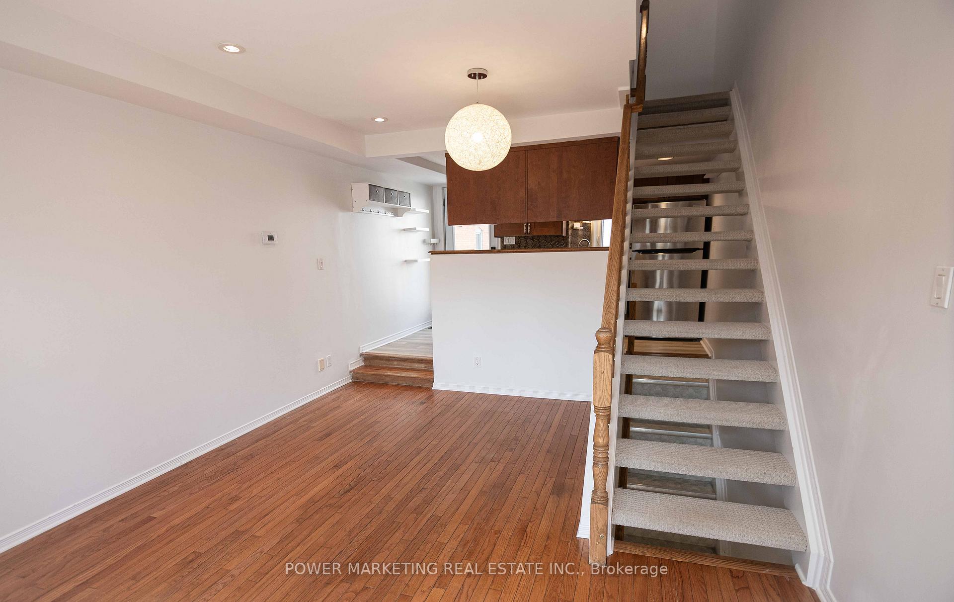 Photo 8 of Unit D, 40 Maclaren Street, Ottawa, Ottawa Centre/Golden Triangle — HOMEH