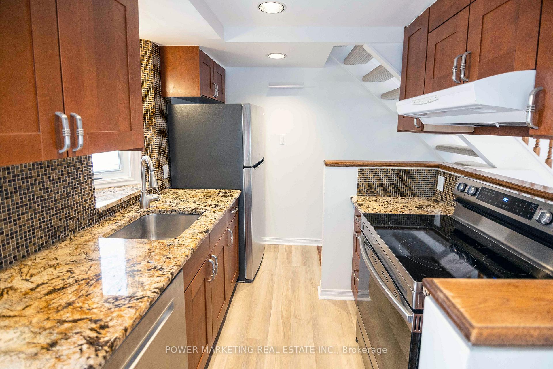 Photo 9 of Unit D, 40 Maclaren Street, Ottawa, Ottawa Centre/Golden Triangle — HOMEH