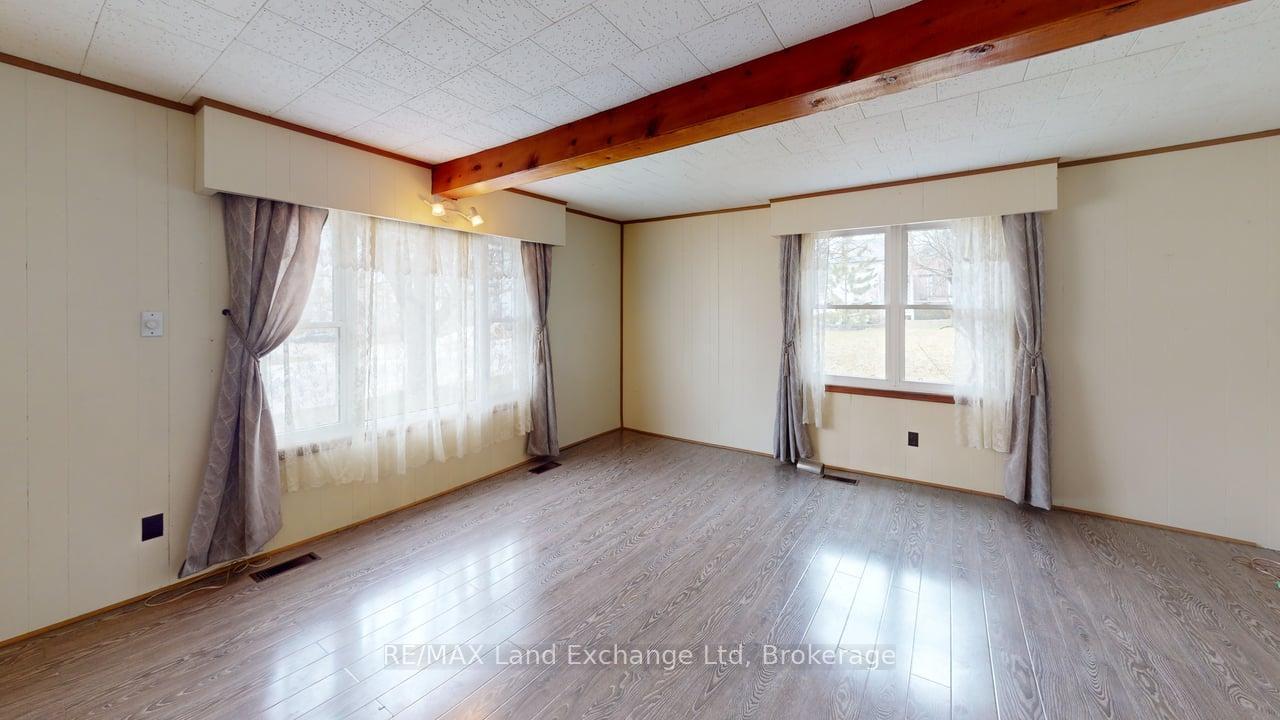 Photo 12 of 208 Edward Street, North Huron, Wingham — HOMEH