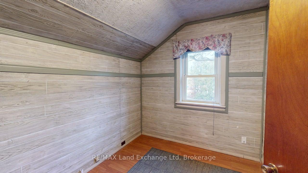 Photo 17 of 208 Edward Street, North Huron, Wingham — HOMEH