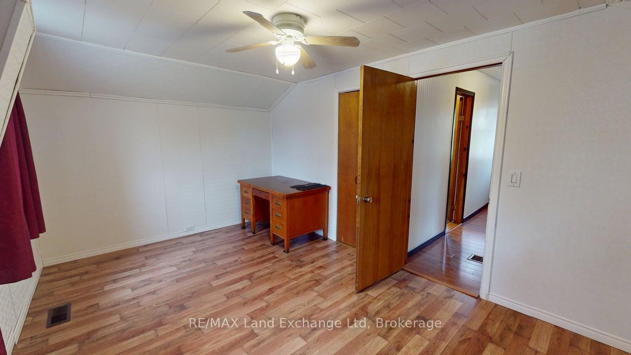 Photo 18 of 208 Edward Street, North Huron, Wingham — HOMEH