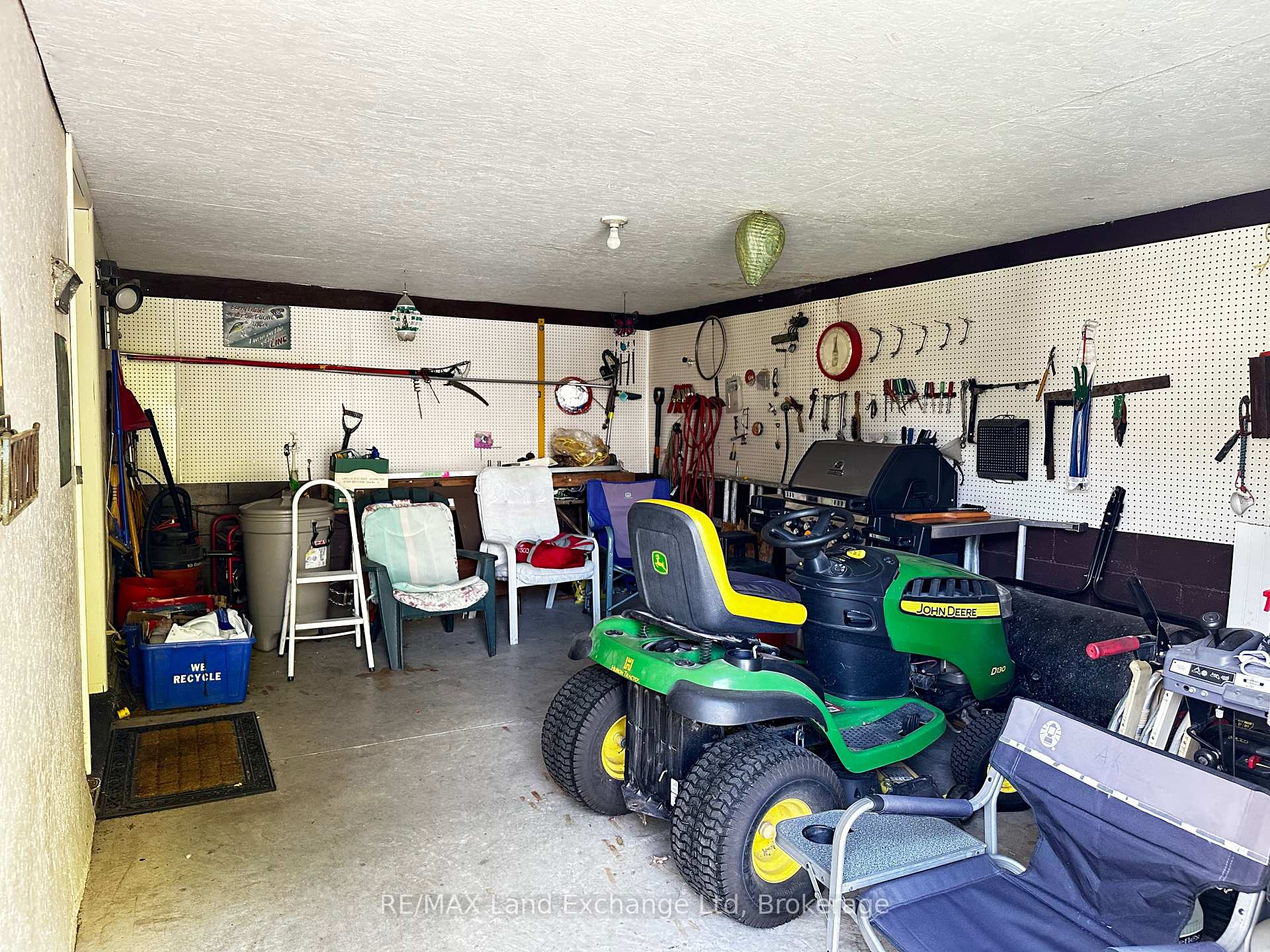 Photo 23 of 208 Edward Street, North Huron, Wingham — HOMEH