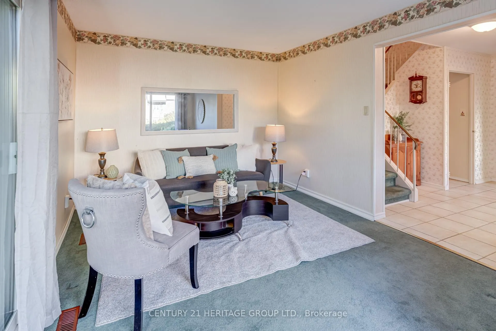 Photo 7 of 729 Beman Drive, Newmarket, Huron Heights-Leslie Valley — HOMEH