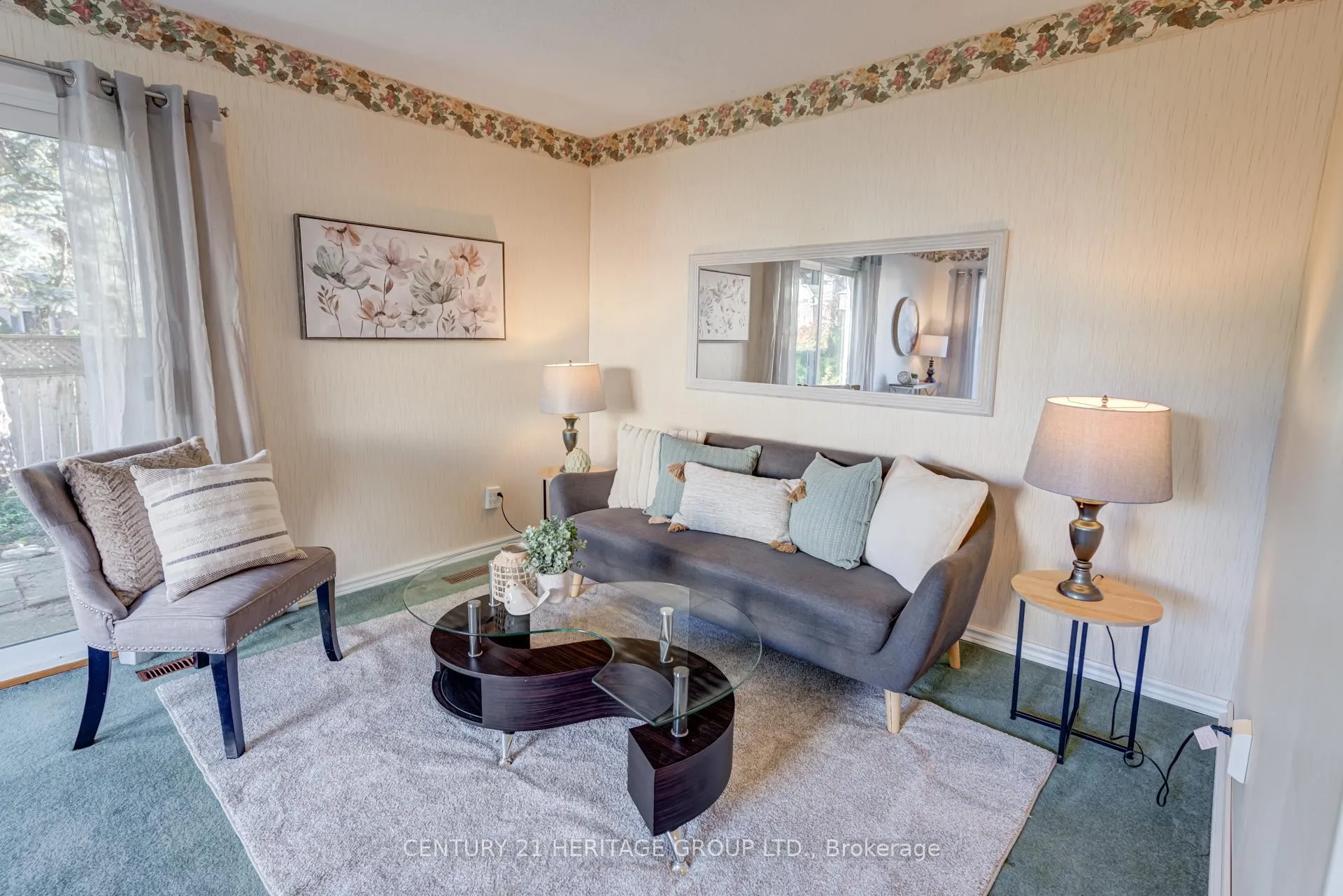 Photo 8 of 729 Beman Drive, Newmarket, Huron Heights-Leslie Valley — HOMEH